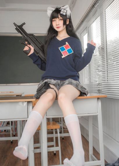 脱了她的内裤猛的进去了_4K日韩电影在线