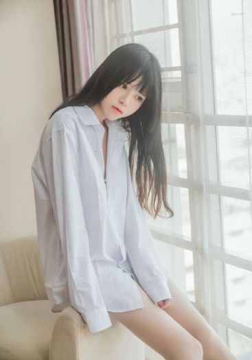 吴梦梦到粉丝家里剧情介绍_BD英语手机免费观看完整