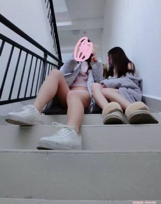 痴汉电车侵犯熟睡人妻3_日本成人在线